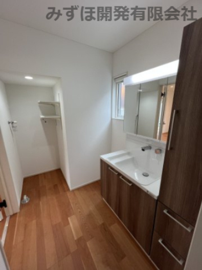 東根市神町西一丁目　神町プライムタウン【C棟】の独立洗面台