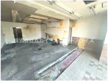 サンシャイン深井の内装|明るい室内です