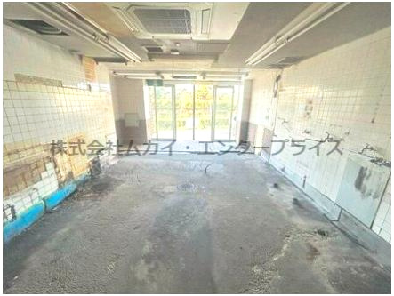 サンシャイン深井の内装|明るい色調の室内です