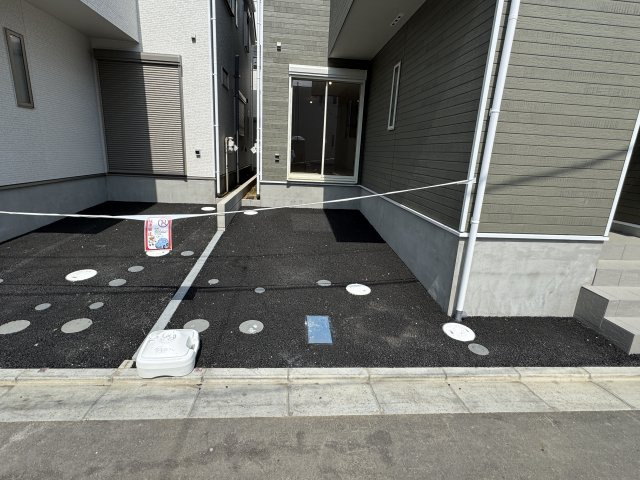 葛飾区西水元５丁目新築戸建【幸田小学校：7分】の駐車場|11号棟駐車スペース