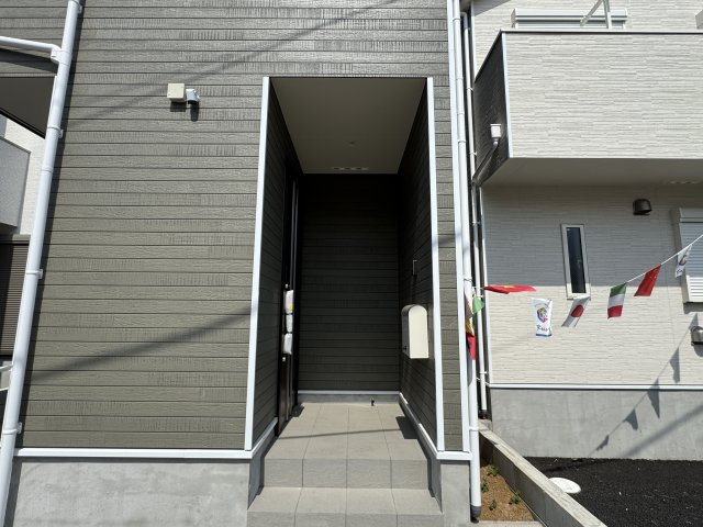 葛飾区西水元５丁目新築戸建【幸田小学校：7分】のエントランス|エントランス・玄関ポーチ