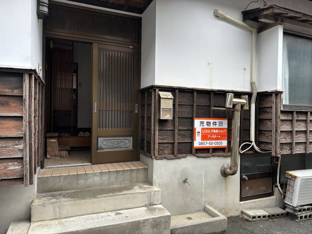 岩美町田後　中古戸建のエントランス
