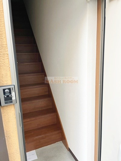 メゾンピーチⅡのエントランス