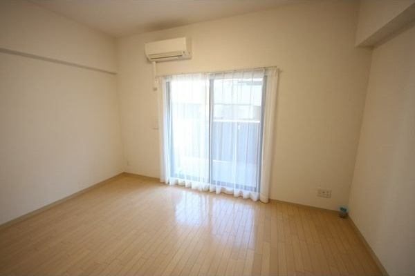 リバーコート砂田橋Ⅰの居間・リビング