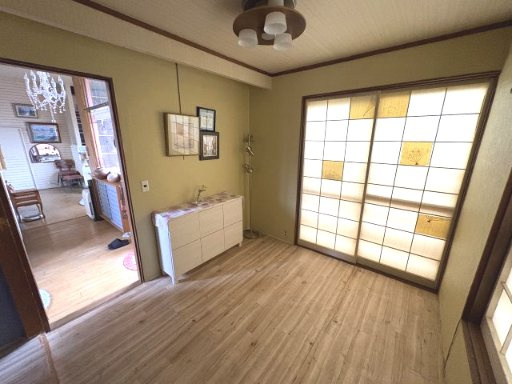 高塚新田戸建ての洋室