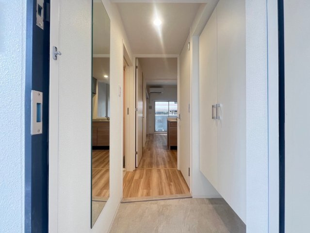 セレニテ難波ミラク壱番館の玄関