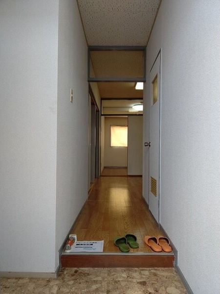 シティーハイツモリーの玄関