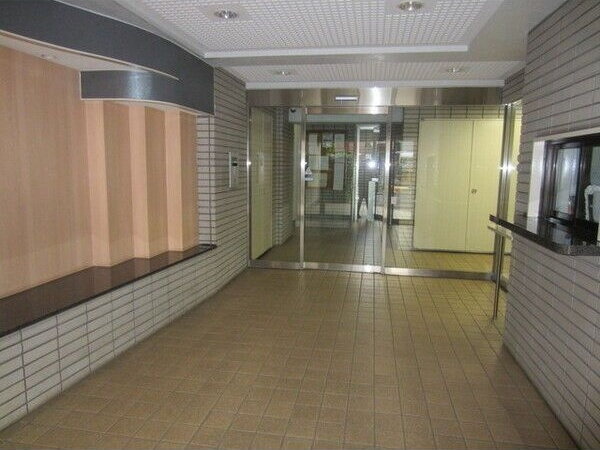 ファシネス玉川台のロビー