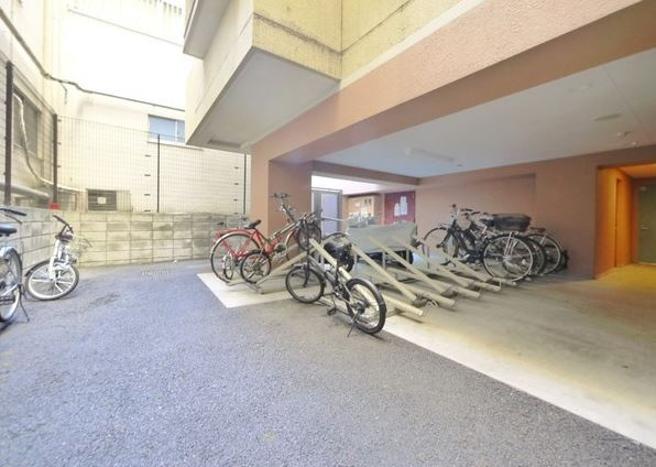 デュオ・スカーラ新宿のその他共用部分|駐輪場