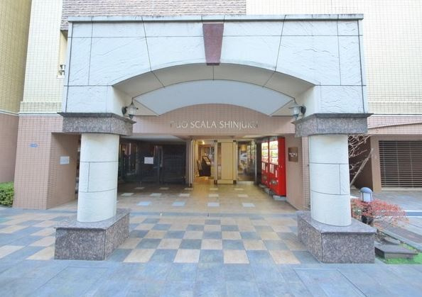 デュオ・スカーラ新宿のエントランス|デュオ・スカーラ新宿
