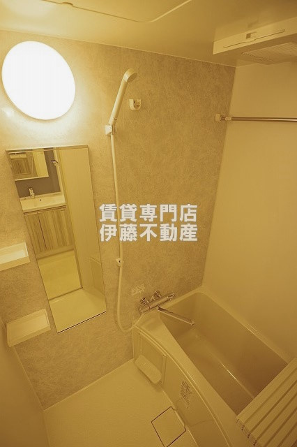 ルネフラッツ黒川Ⅱの浴室