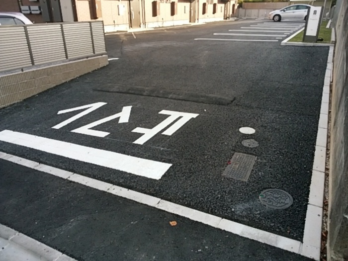 D-roomサンの駐車場
