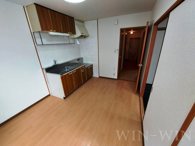 Surplus Two宇塚の居間・リビング|イメージ（同建物内別部屋の写真です）