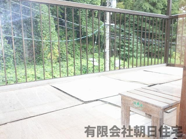 【バルコニー】 | 古志原2丁目中古戸建（収益物件） | 開放的で明るい空間を演出してくれるバルコニーです