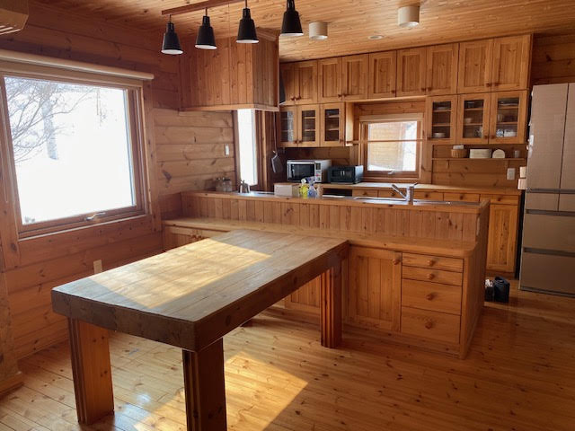 網走市呼人341番67戸建のキッチン