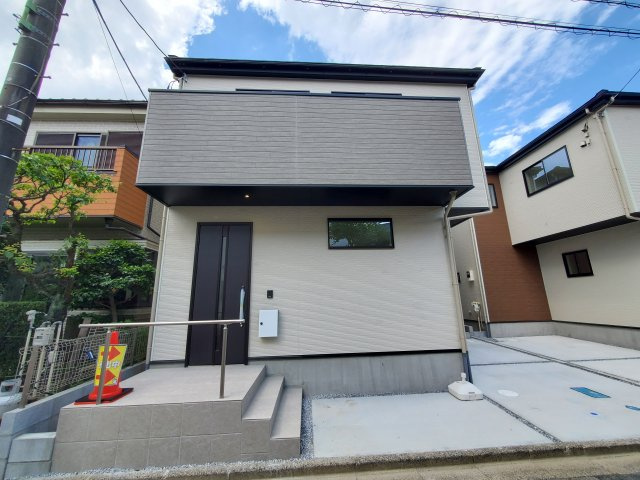 八潮市　緑町3丁目　新築戸建　全2棟
