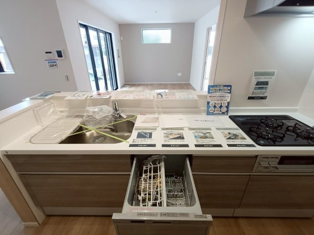 八潮市　緑町3丁目　新築戸建　全2棟のキッチン|使いやすいキッチンです