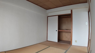 サンパールビルの寝室