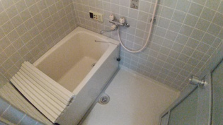 サンパールビルの浴室