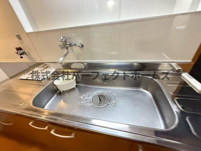 高柳７丁目テラスのキッチン|きれいなキッチンです