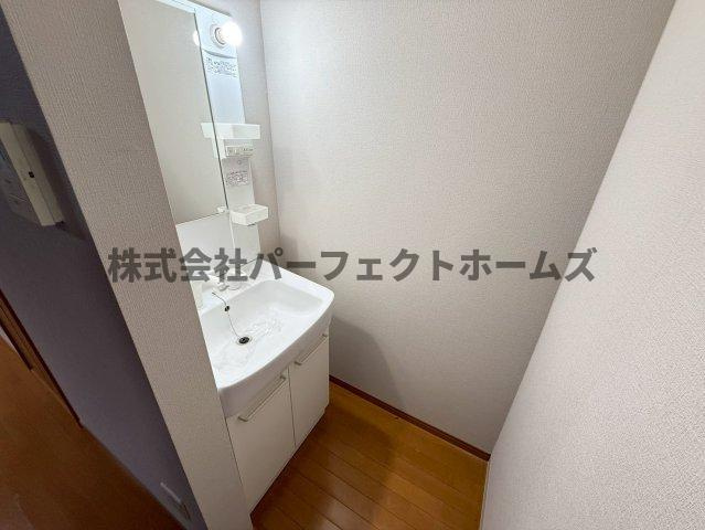 高柳７丁目テラスの洗面所|スペースが確保できる洗面所です