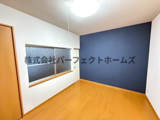 高柳７丁目テラスの洋室|明るい洋室です