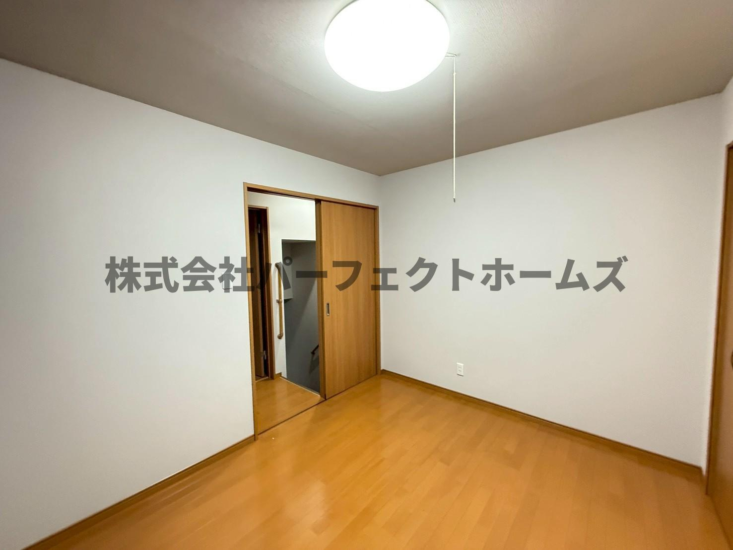 高柳７丁目テラスの洋室|個人の部屋や寝室として使える洋室です