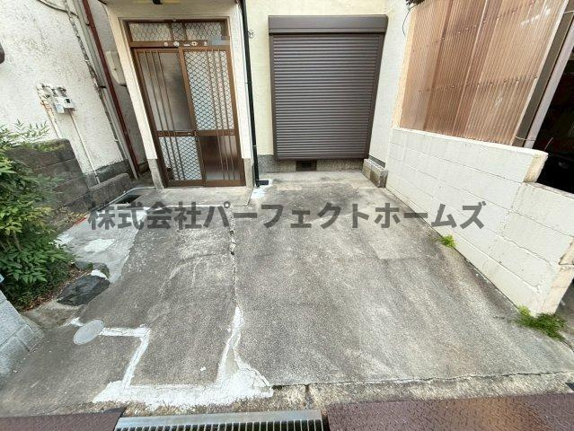 高柳７丁目テラスの駐車場|駐車場に車を止められます