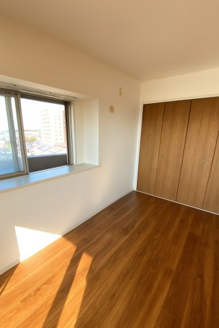 【洋室】 | トラスト大津ネクサージュ