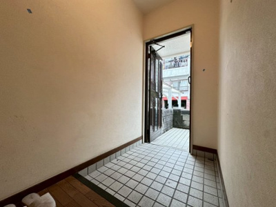 【玄関】 | 箕面市箕面3丁目テラスハウス