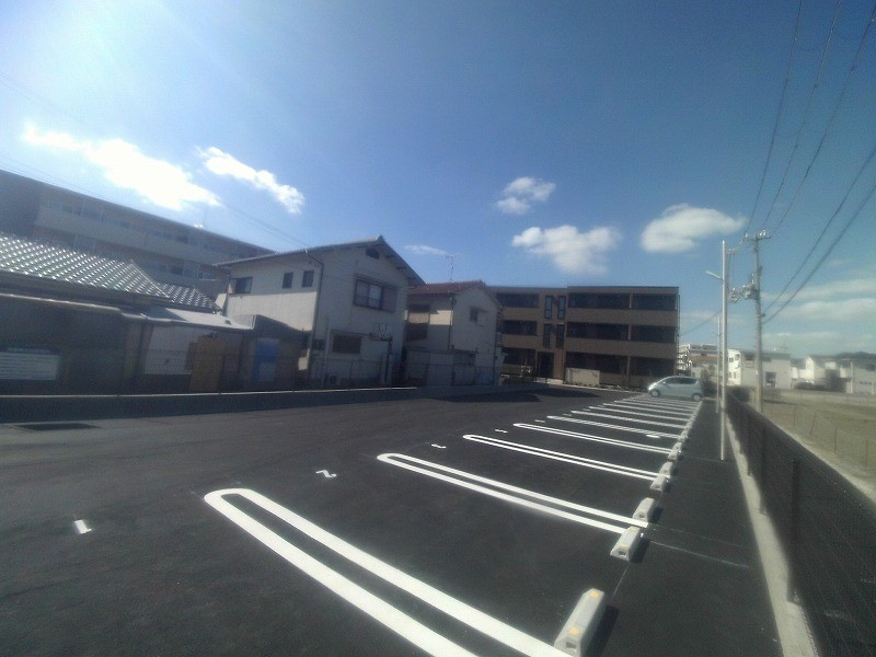 モアレオークラの駐車場