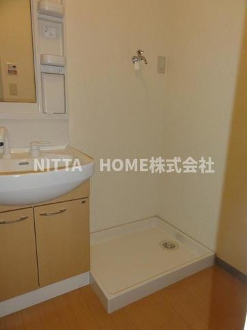 クレストの設備|室内洗濯機置き場も完備◎