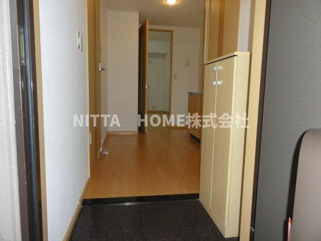 クレストの玄関|広いスペースの玄関です♪