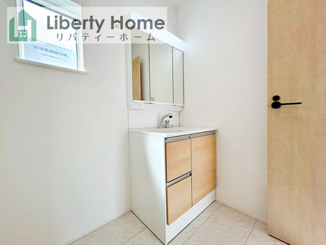 守谷市けやき台2丁目24-1期　新築戸建　1号棟の独立洗面台