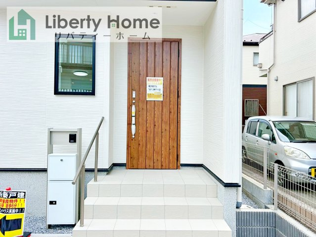 守谷市けやき台2丁目24-1期　新築戸建　1号棟のエントランス