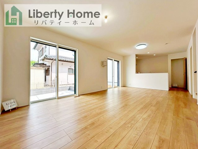 守谷市けやき台2丁目24-1期　新築戸建　1号棟の居間・リビング