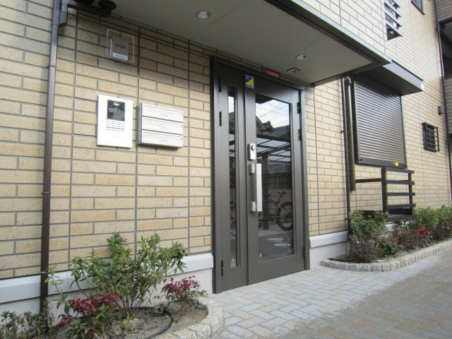 KOMEJYUのエントランス