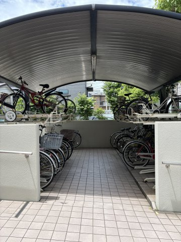 ★屋根付き駐輪場★