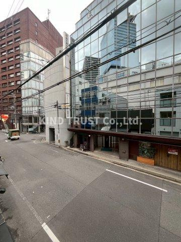 梅田淀屋橋MNTの駐車場|駐車場に車を止められます