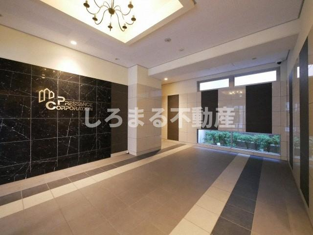 プレサンス北浜ラ・フェスタのロビー