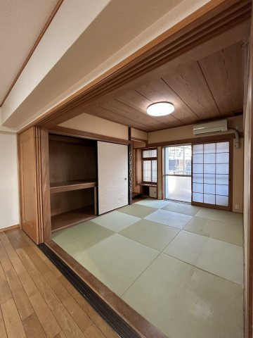 【和室】 | ビバライフ尾倉 | フローリングだけでなく、和室もあります