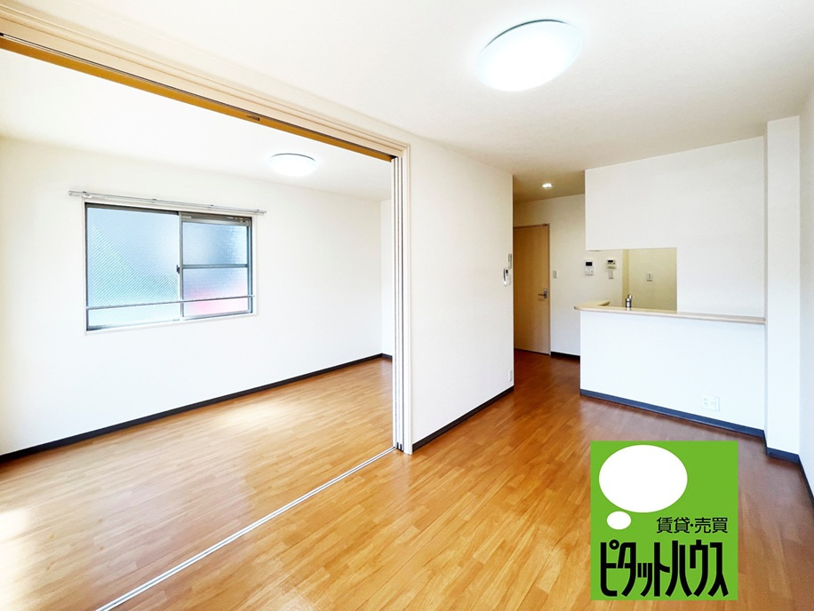 ボヌールピエスの居間・リビング