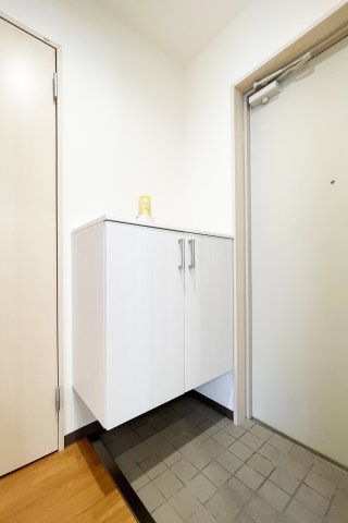 ボヌールピエスの玄関