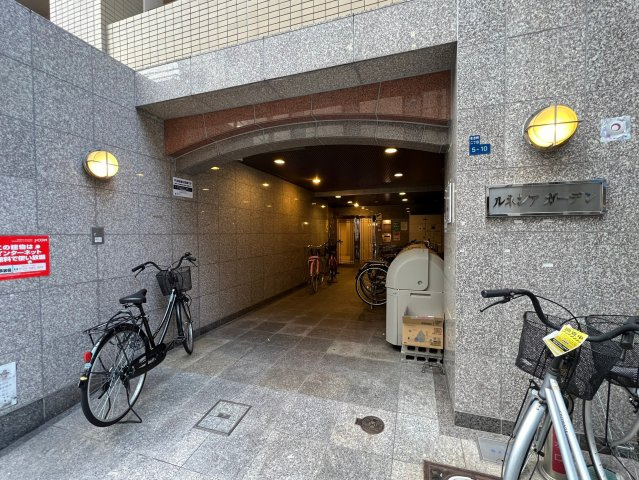 ルネシアガーデンのエントランス