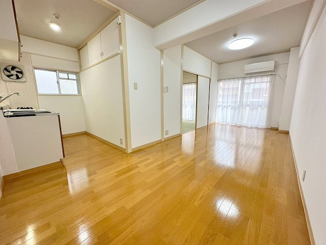 シャトー中尾の居間・リビング