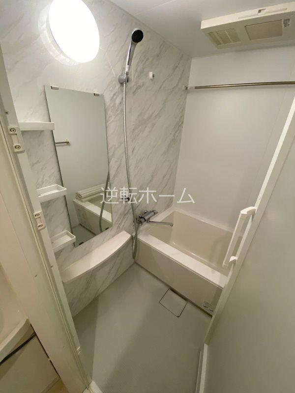 Ｃｏｍｆｏｒｔ金山　名古屋市賃貸　仲介手数料無料の浴室