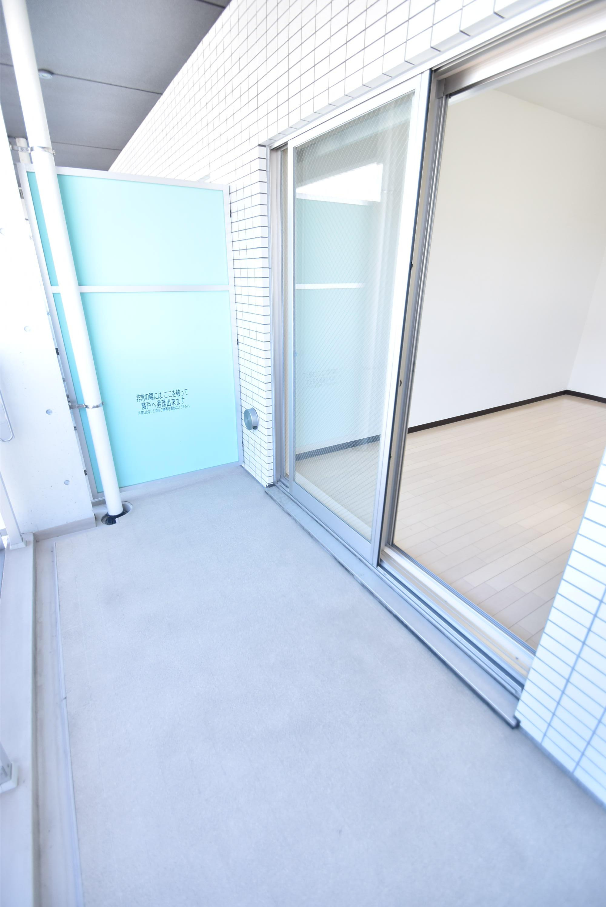 大阪市都島区片町１丁目の賃貸マンションのバルコニー