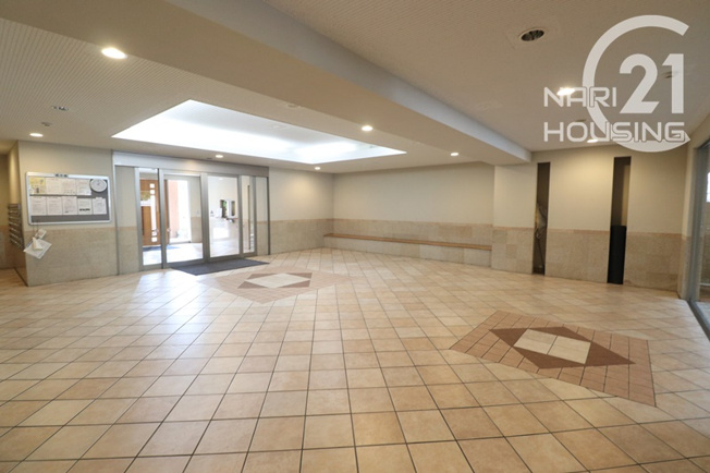 【エントランス】 | レクセルマンション福生第二 | エントランス