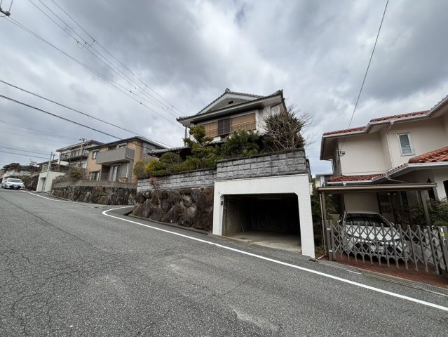 若葉台2丁目上物付土地の外観