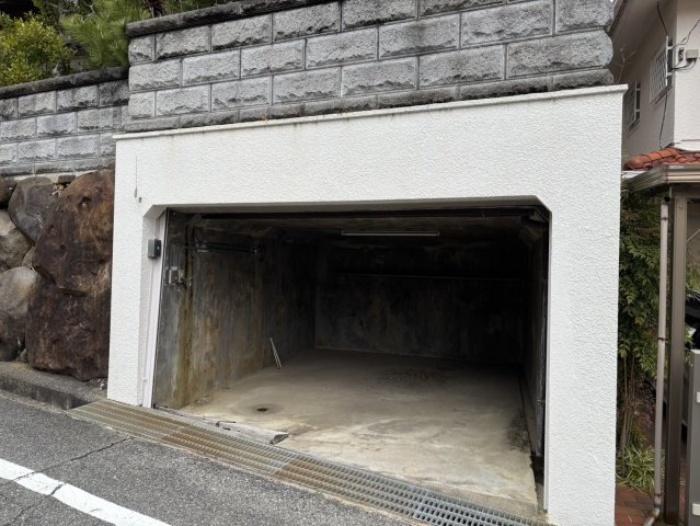 若葉台2丁目上物付土地の外観